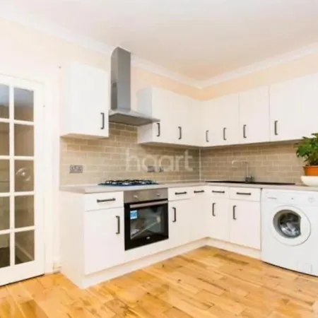 1 Bedroom Ground Floor Flat With Garden Greenford  Exterior photo